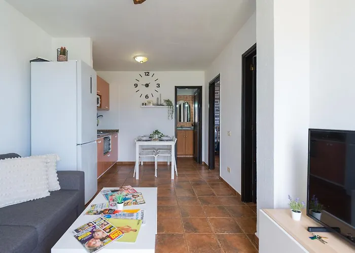 Private Solarium - Jacuzzi - Beach Views Апартаменты Моган