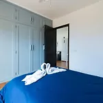 شقة Private Solarium - Jacuzzi - Beach Views *