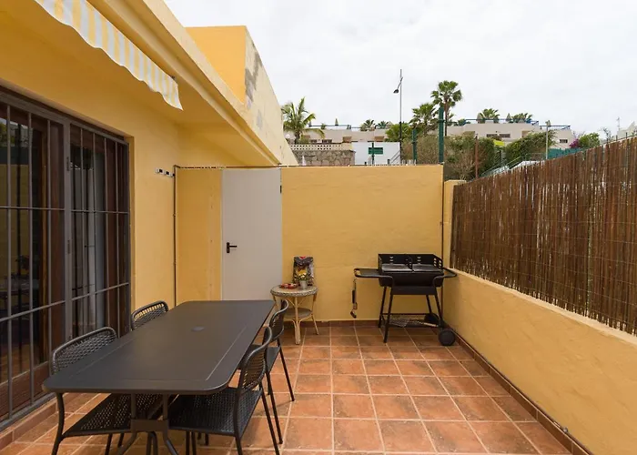 Private Solarium - Jacuzzi - Beach Views *