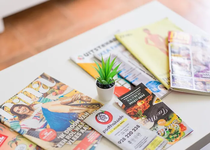 Private Solarium - Jacuzzi - Beach Views 아파트