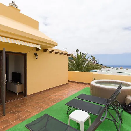 Private Solarium - Jacuzzi - Beach Views 아파트 Mogán