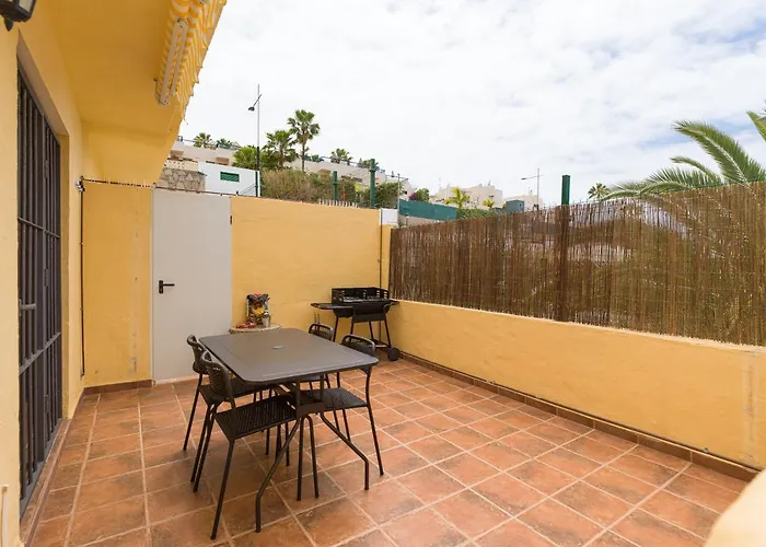 Private Solarium - Jacuzzi - Beach Views *